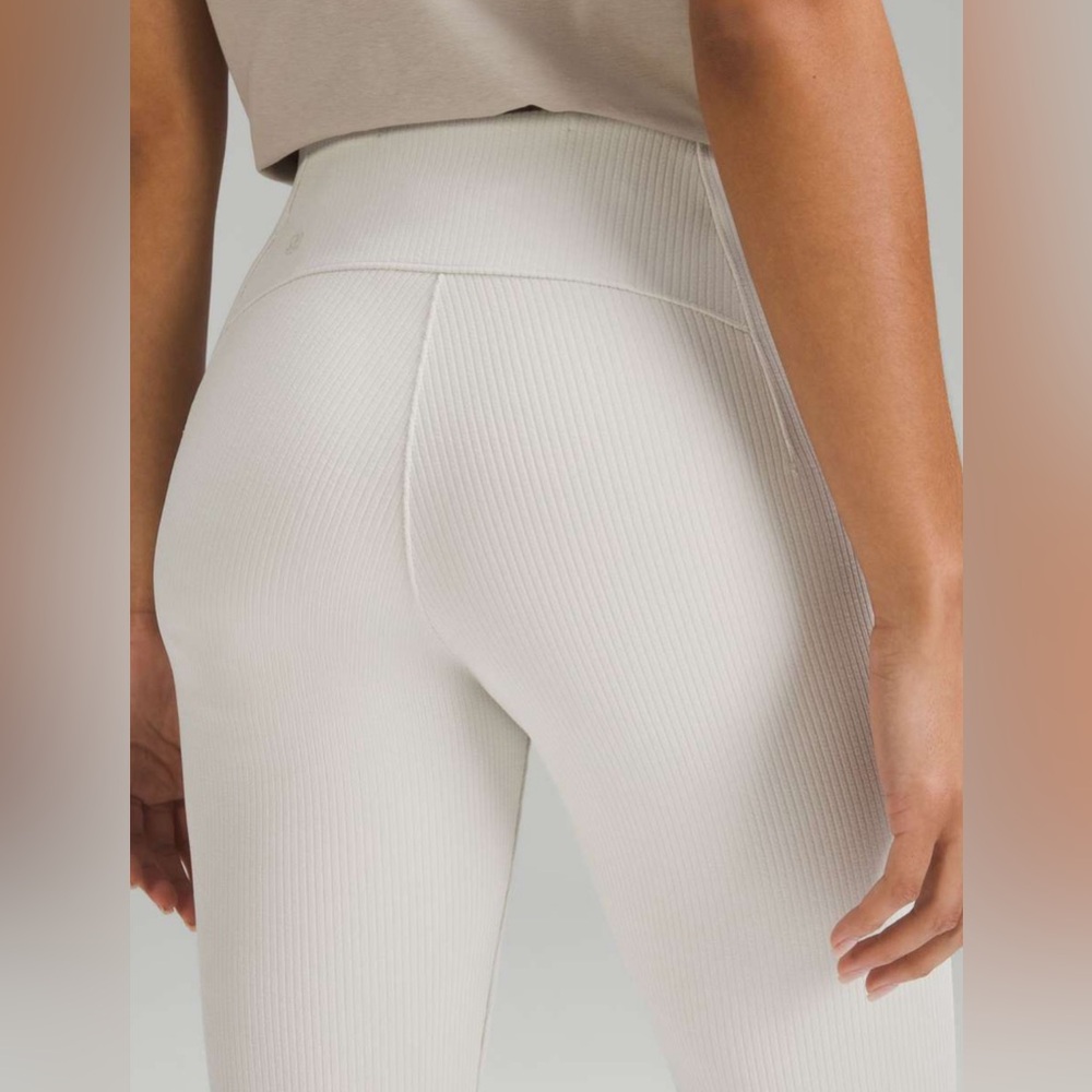 NWT Lululemon Ribbed Softstreme Zip-Leg High-Rise Cropped Pants 25" - Picture 7 of 7